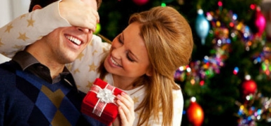 Блеск Нового года: Как выбрать ювелирное украшение любимому мужчине