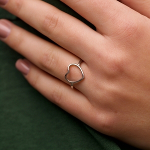 Stř&iacute;brn&yacute; prsten "Srdce"