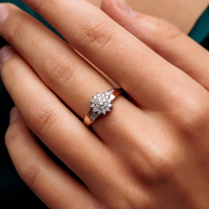 Серебряное кольцо "Нежность"