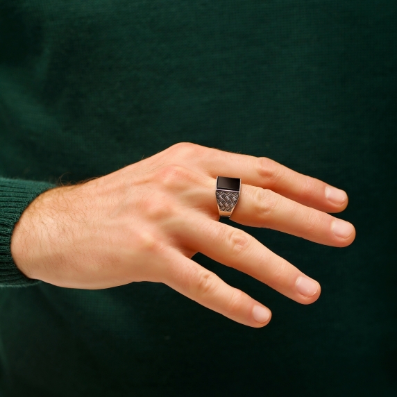 Stříbrný prsten &amp;quot;Onyx&amp;quot; - 7