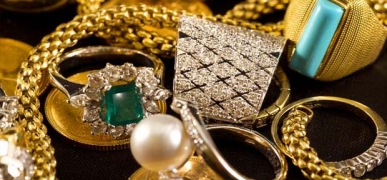 Почему мутнеют камни в украшениях