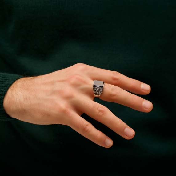 Stříbrný prsten &amp;quot;Onyx&amp;quot; - 6